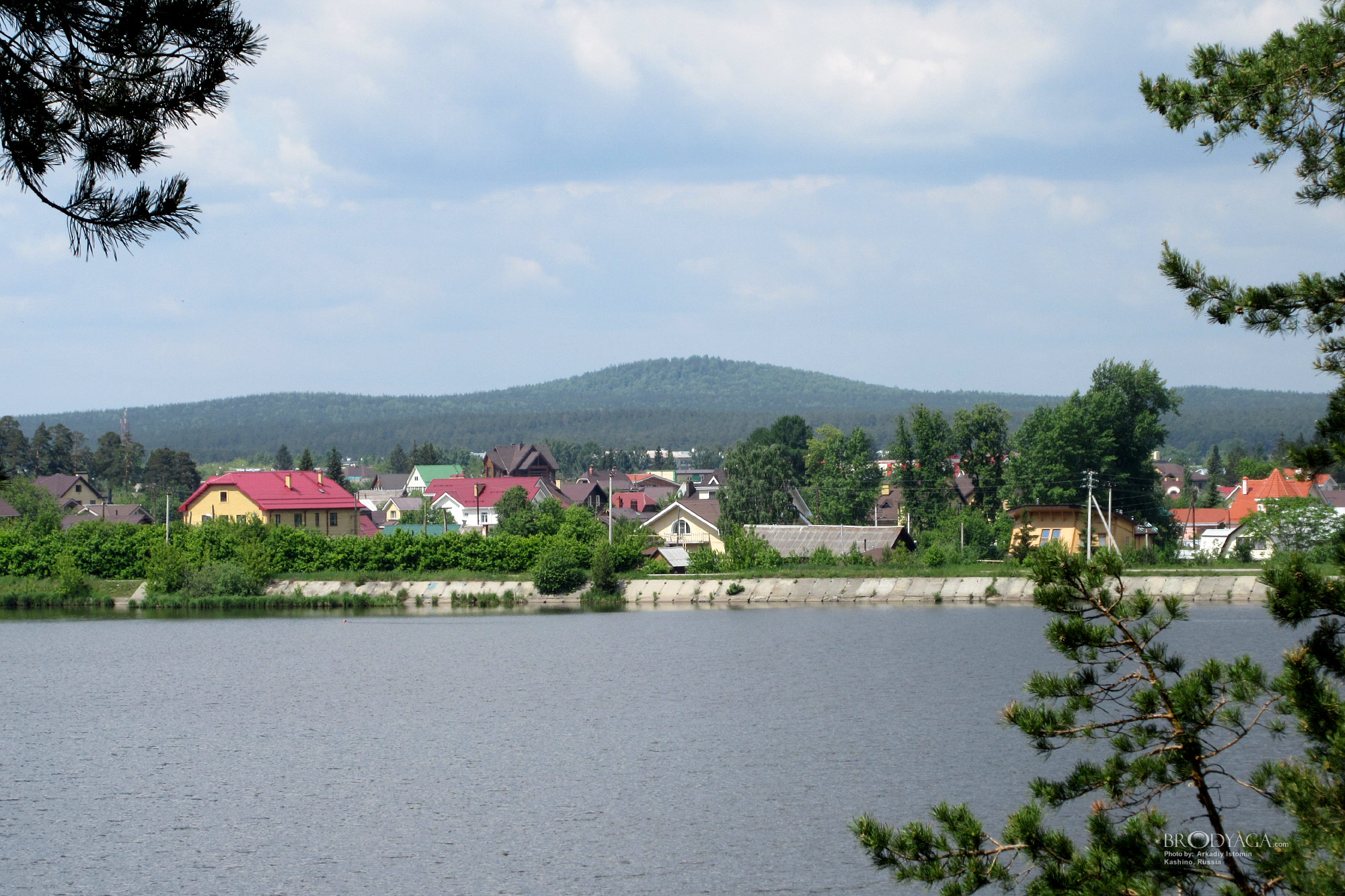 Гора Берёзовая, вид с Кашинского пруда. Село Кашино, Сысерть. (Kashino, Syset)